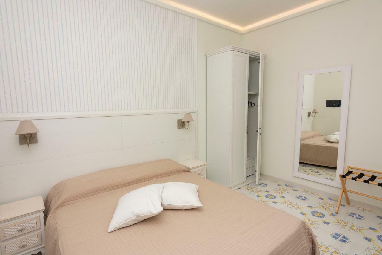 Ambra Sorrento Suites Short Rent Kültér fotó