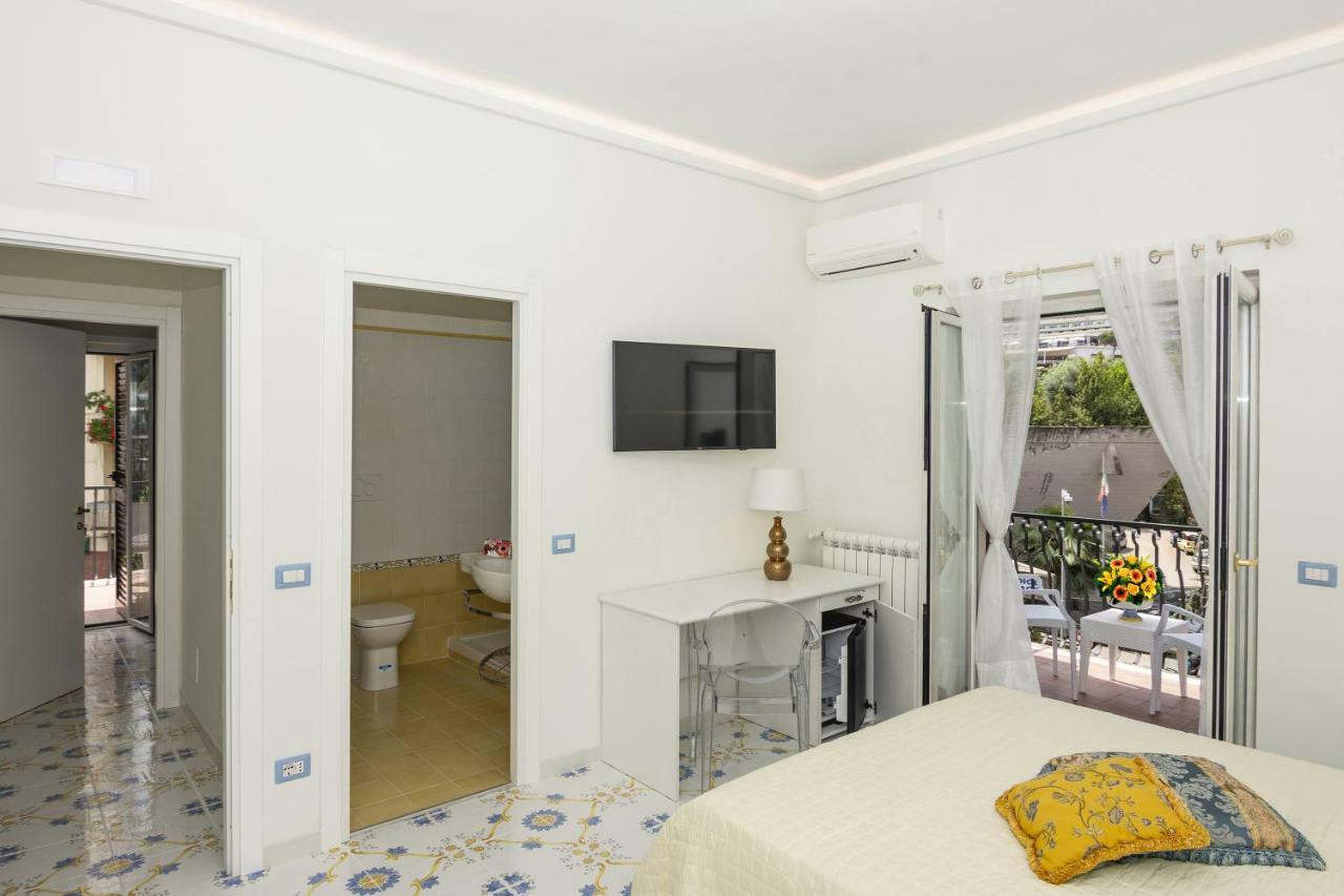 Ambra Sorrento Suites Short Rent Kültér fotó